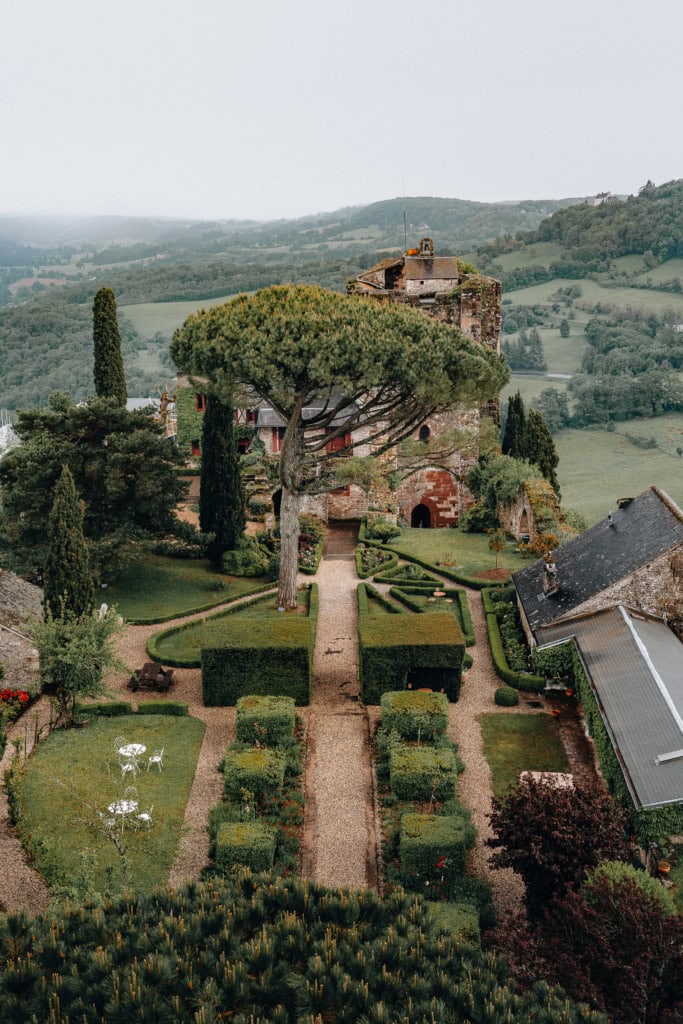 Turenne plus beaux villages de France et son château, un voyage bas carbone et nature, une itinérance vélo en Corrèze, Nouvelle Aquitaine