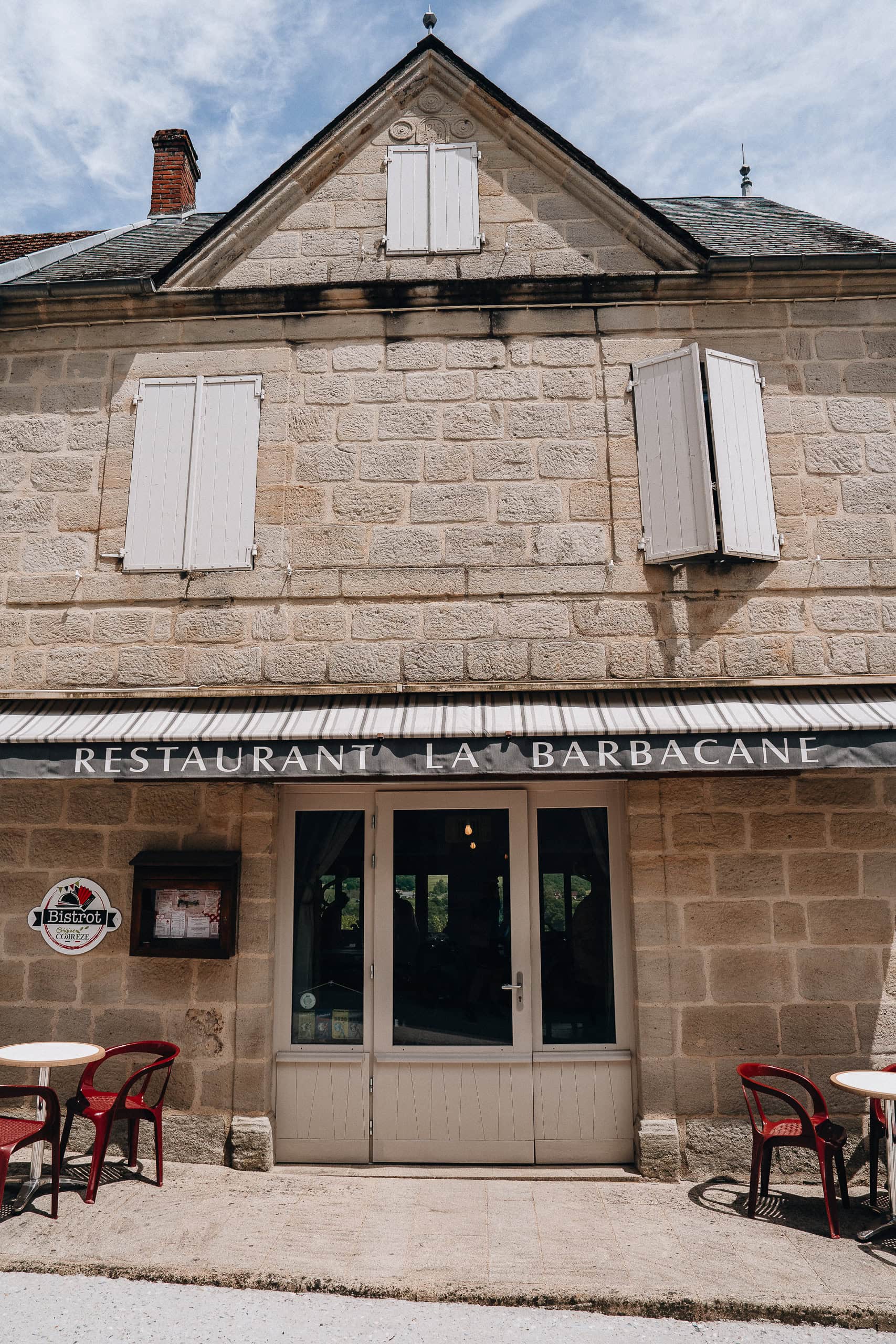 Bonne adresse et restauran Curemonte plus beaux villages de France et son château, un voyage bas carbone et nature, une itinérance vélo en Corrèze, Nouvelle Aquitaine